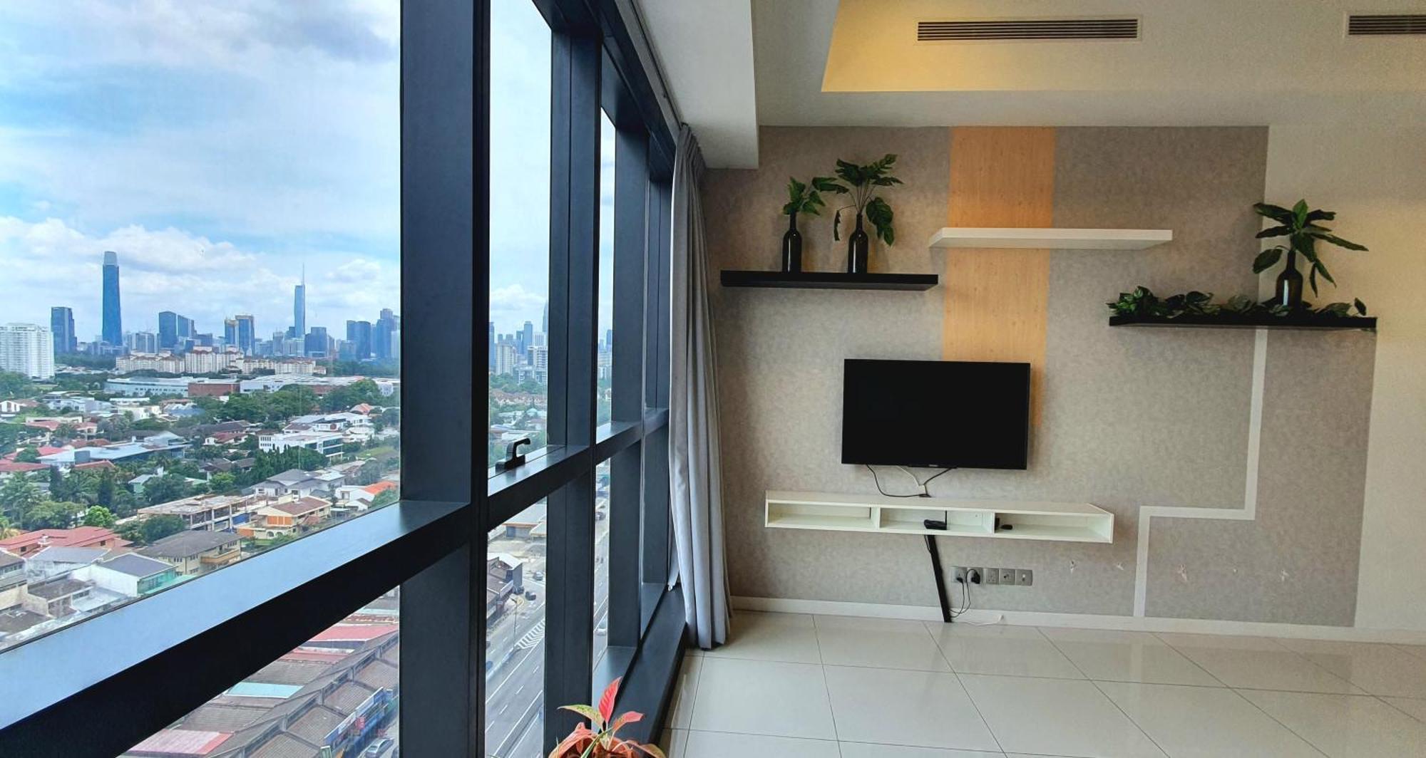 Mcity Jalan Ampang, Klcc
